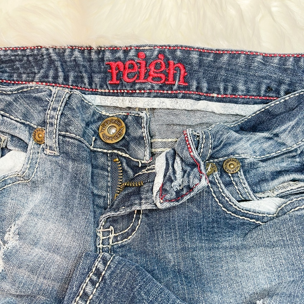 Reign Jeans - Picture 3 of 7